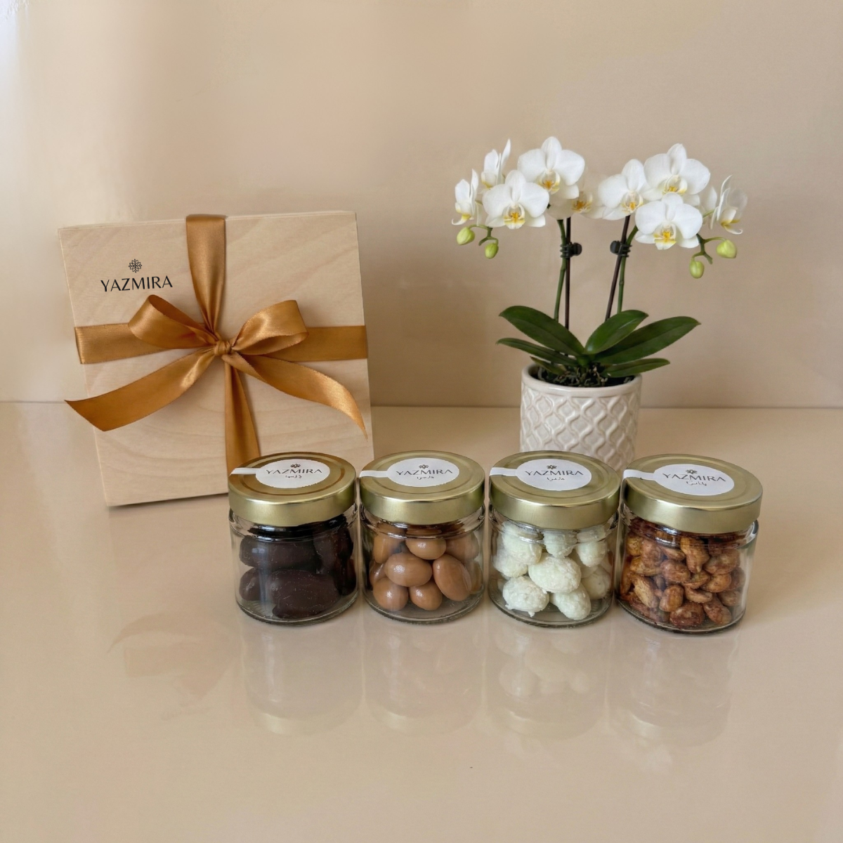 Golden Snack Collection - Salted Caramel & Chocolate Almonds