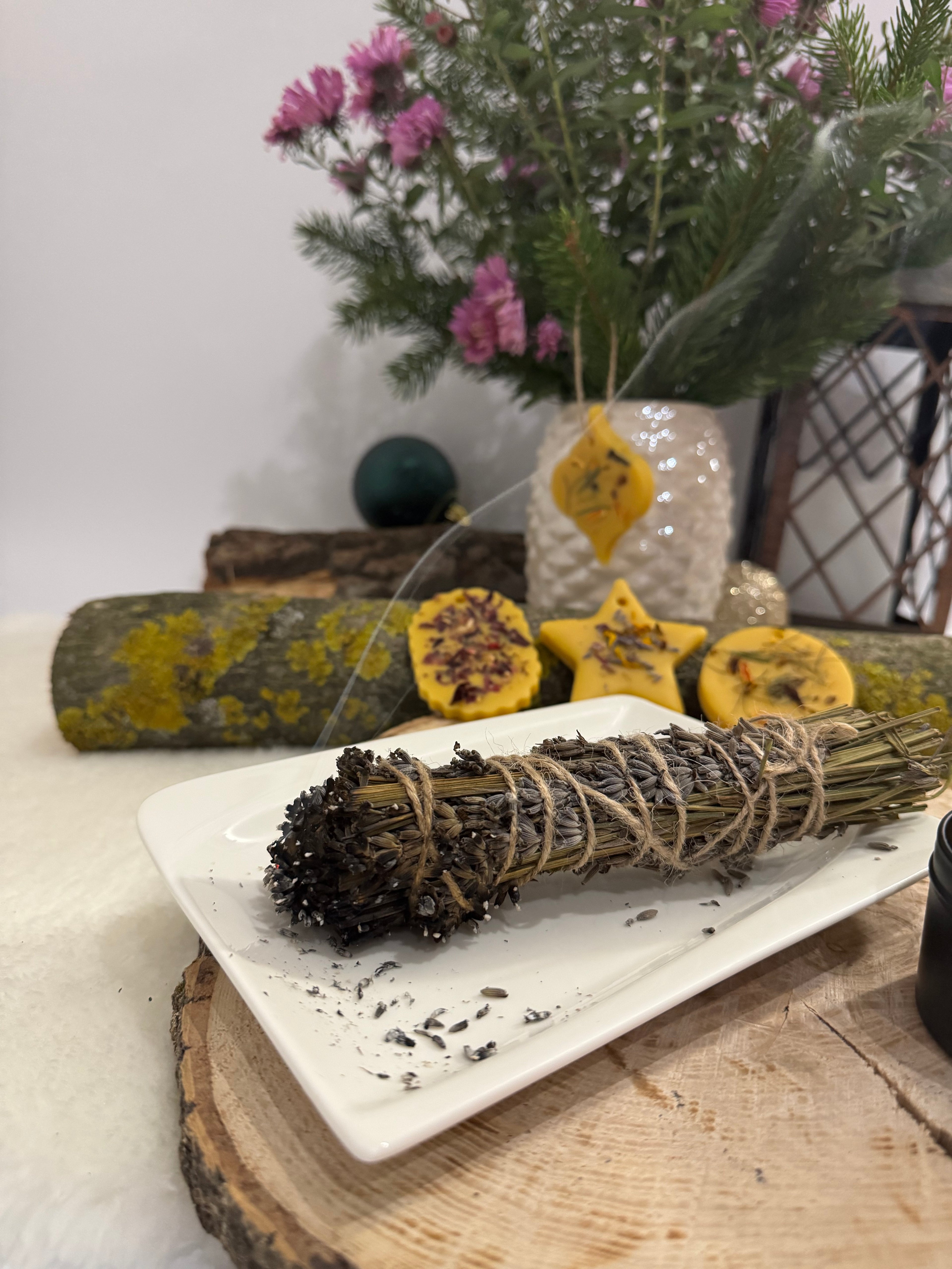 Levanduľový zväzok – naturalne vydymovadlo